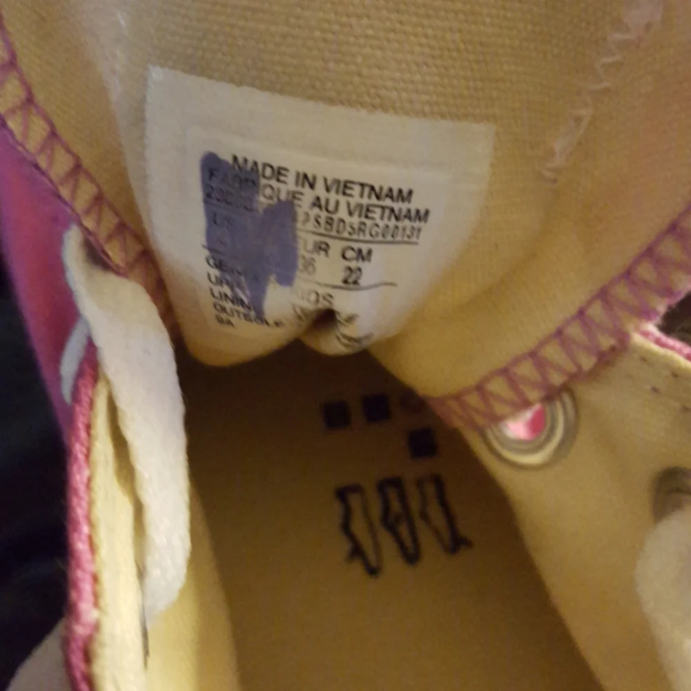 Converse All Star Chuck Taylor mismatch NEW pink rose Size 6 Left  5.5 Right NEW - Picture 8 of 8